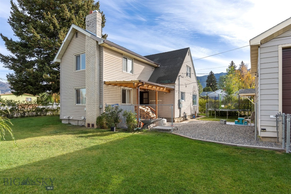 2840 Floral Boulevard Property Photo 1