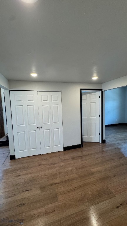 317 & 319 E Aluminum Property Photo 8
