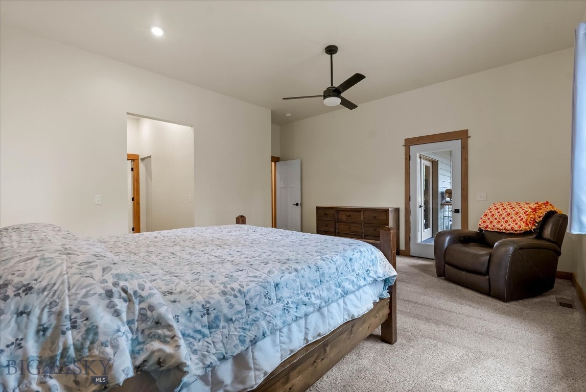 312 Dunham Court Property Photo 8