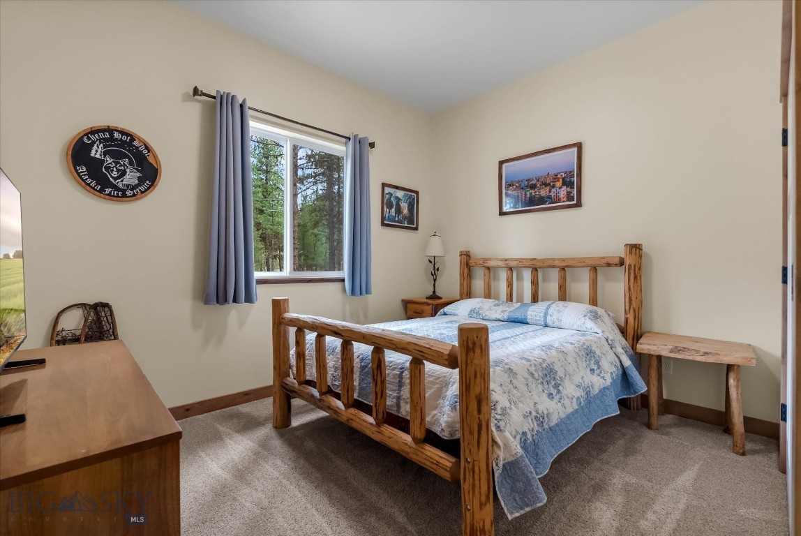 312 Dunham Court Property Photo 14