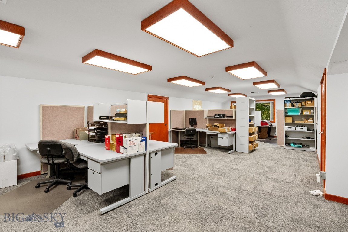415350 Property Photo 17