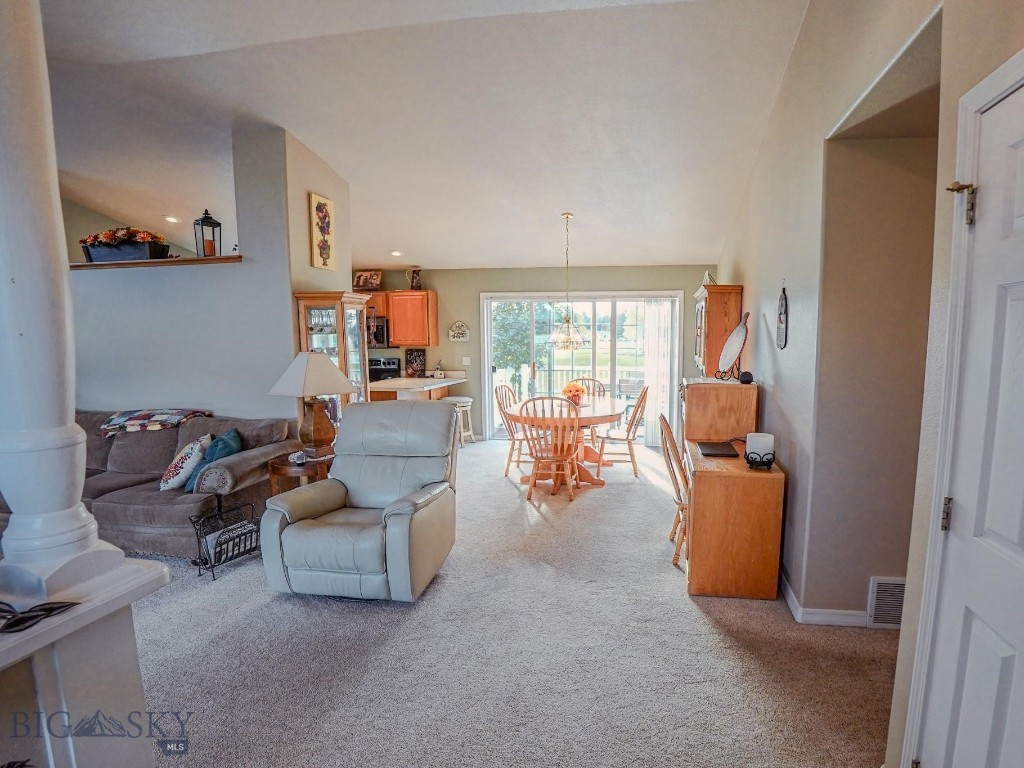 80 E Nicklaus Avenue Property Photo 4