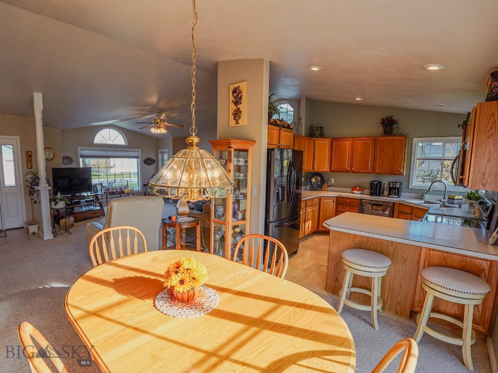 80 E Nicklaus Avenue Property Photo 9