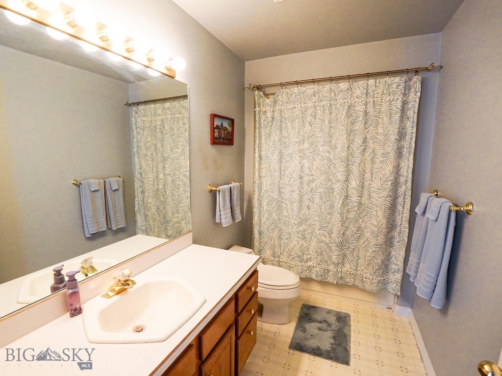 80 E Nicklaus Avenue Property Photo 13