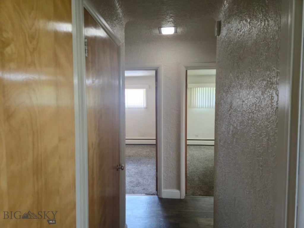 2526 Locust Street Property Photo 9