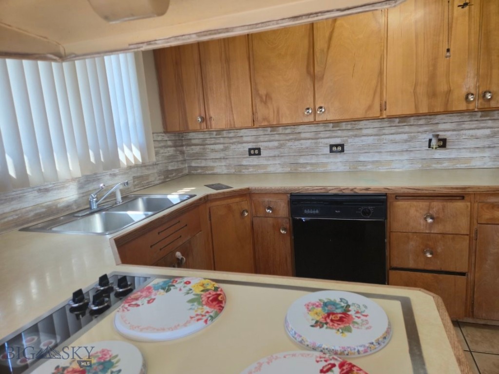2526 Locust Street Property Photo 15