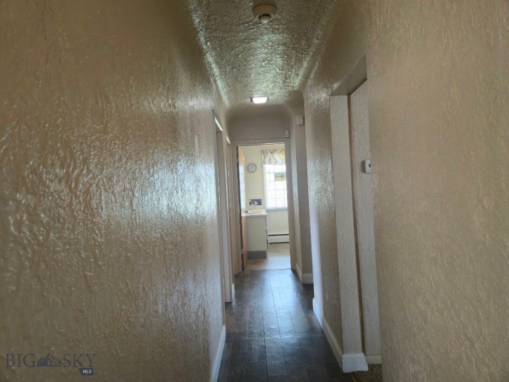 2526 Locust Street Property Photo 17