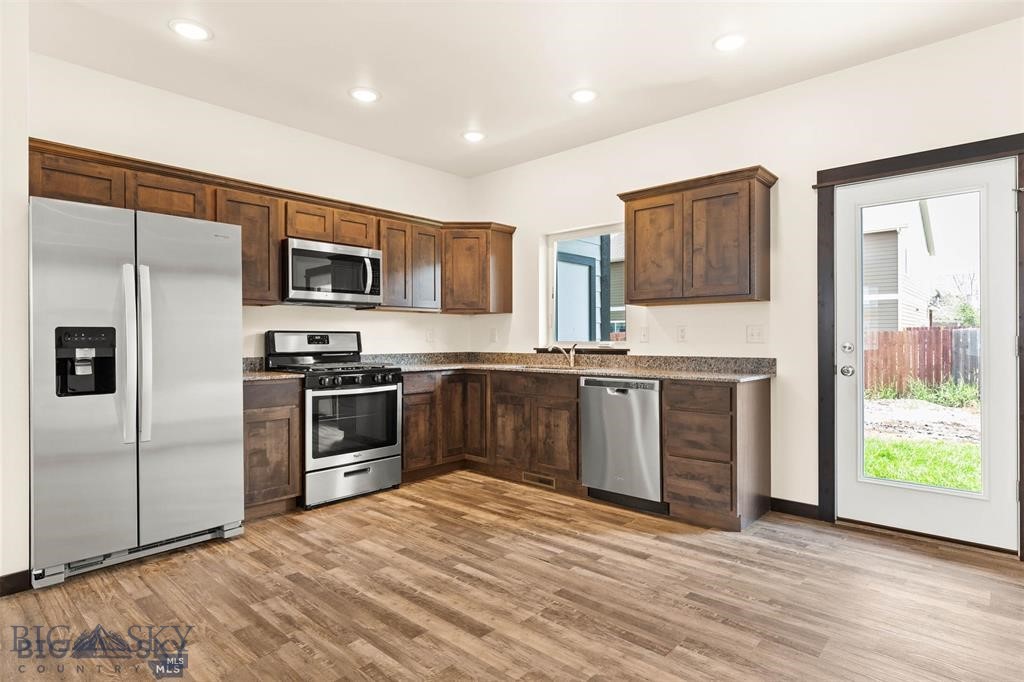 852, 853, 878, 881 Rookery Lane Property Photo 16