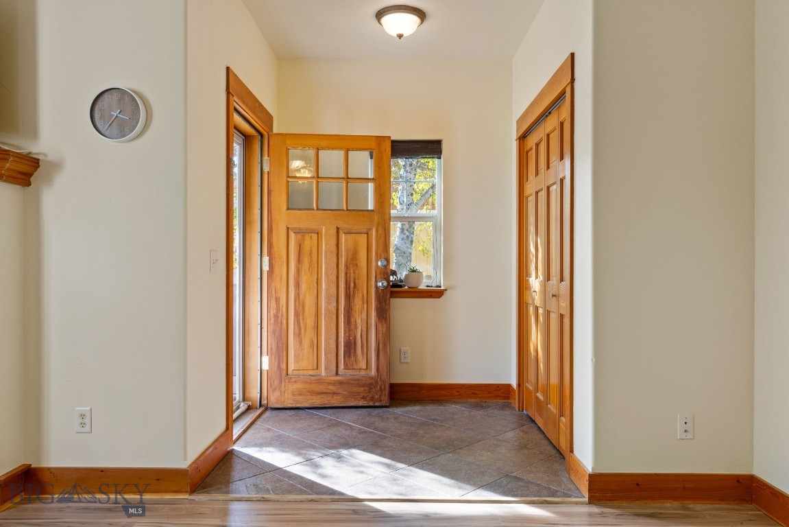 4297 Cover Street A3 Property Photo 4