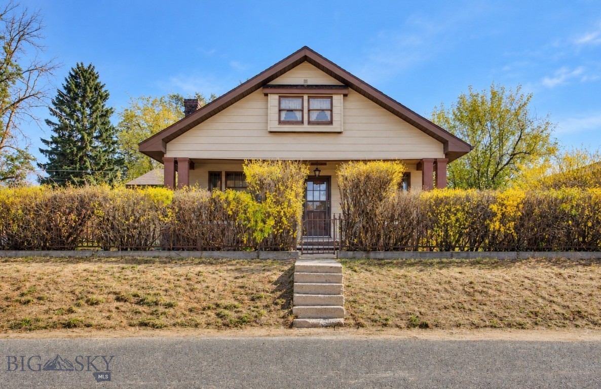 1914 Massachusetts Avenue Property Photo 1