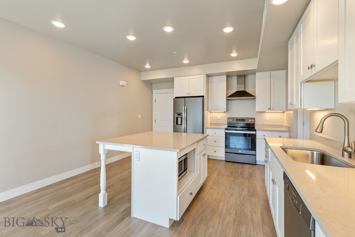 1295 Thomas Drive 204 Property Photo 12