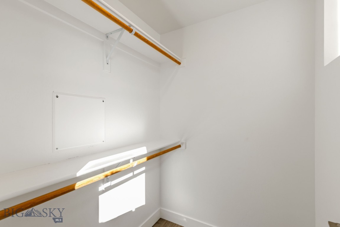 1295 Thomas Drive 204 Property Photo 29