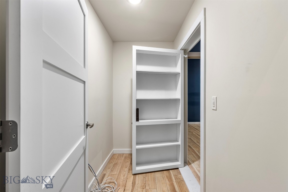 209 S Montana Street Property Photo 7