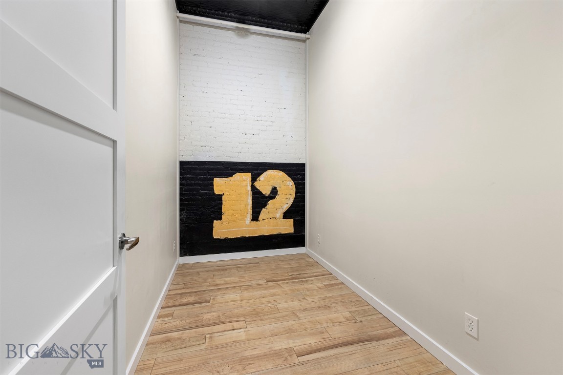 209 S Montana Street Property Photo 14