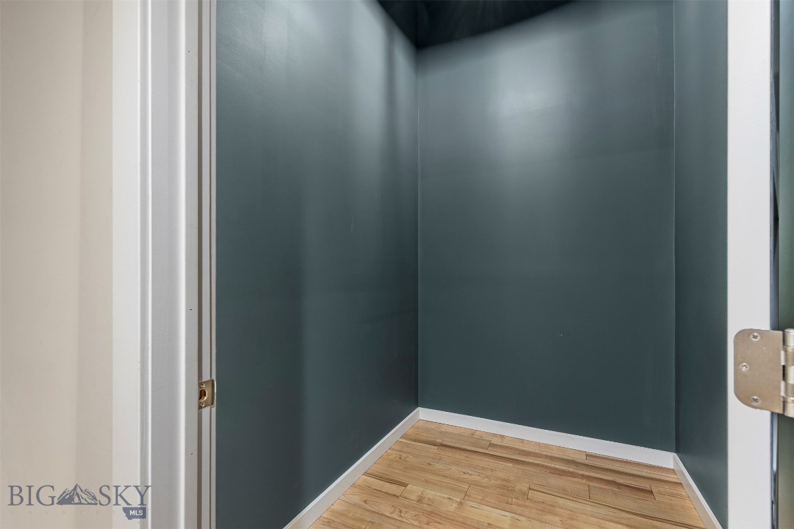 209 S Montana Street Property Photo 17