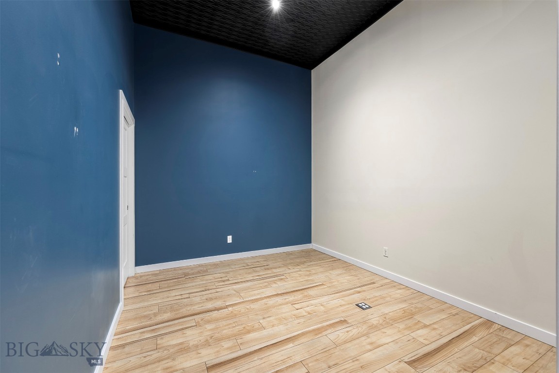 209 S Montana Street Property Photo 18