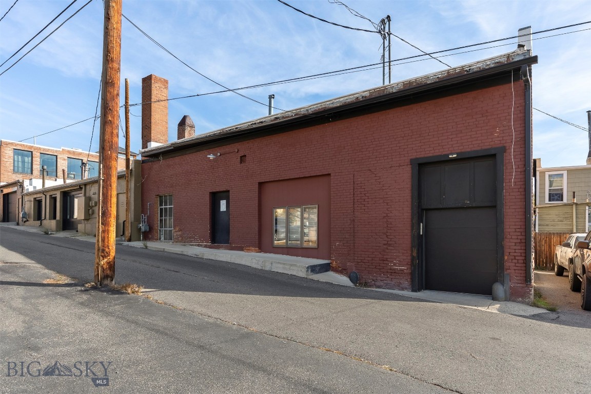 209 S Montana Street Property Photo 27