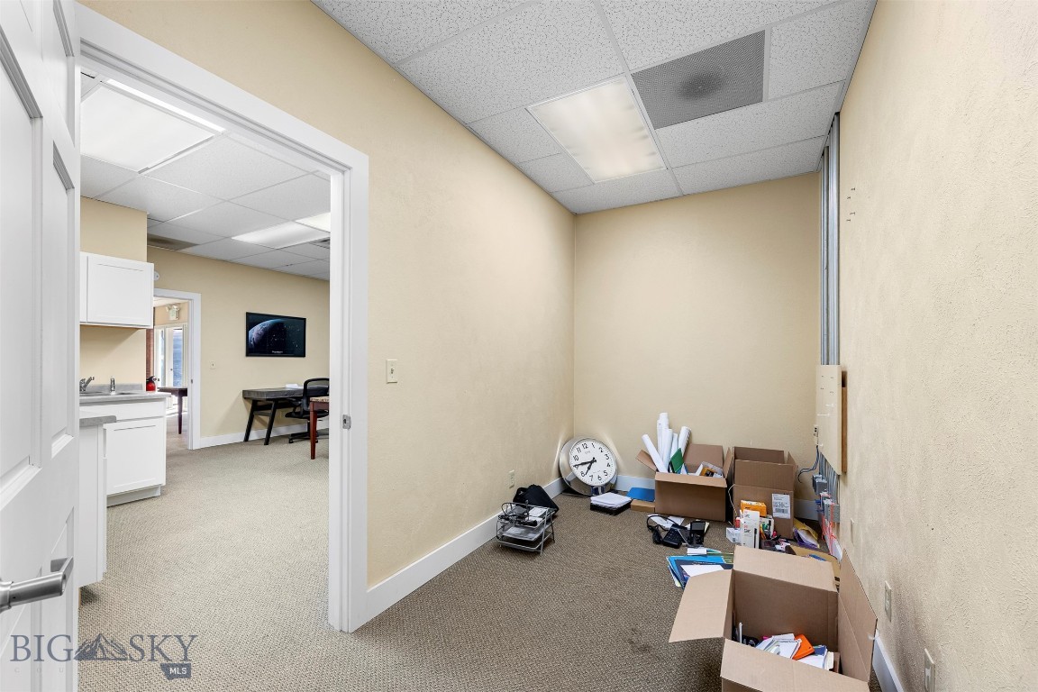 209 S Montana Street Property Photo 32
