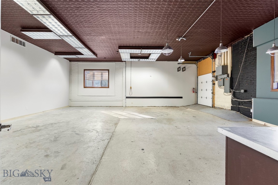 209 S Montana Street Property Photo 37