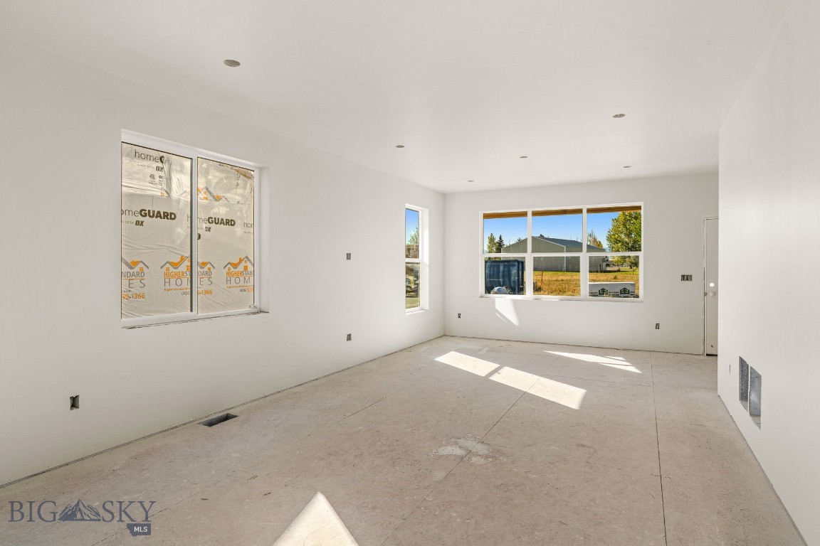 827 Spaniel Lane Property Photo 8