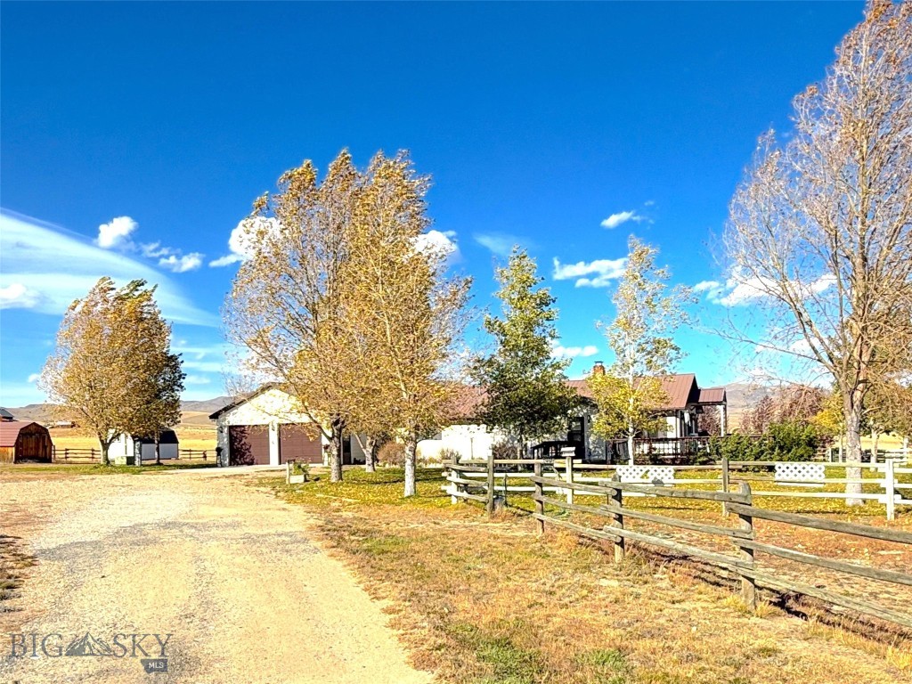 38 Sundust Lane Property Photo 15