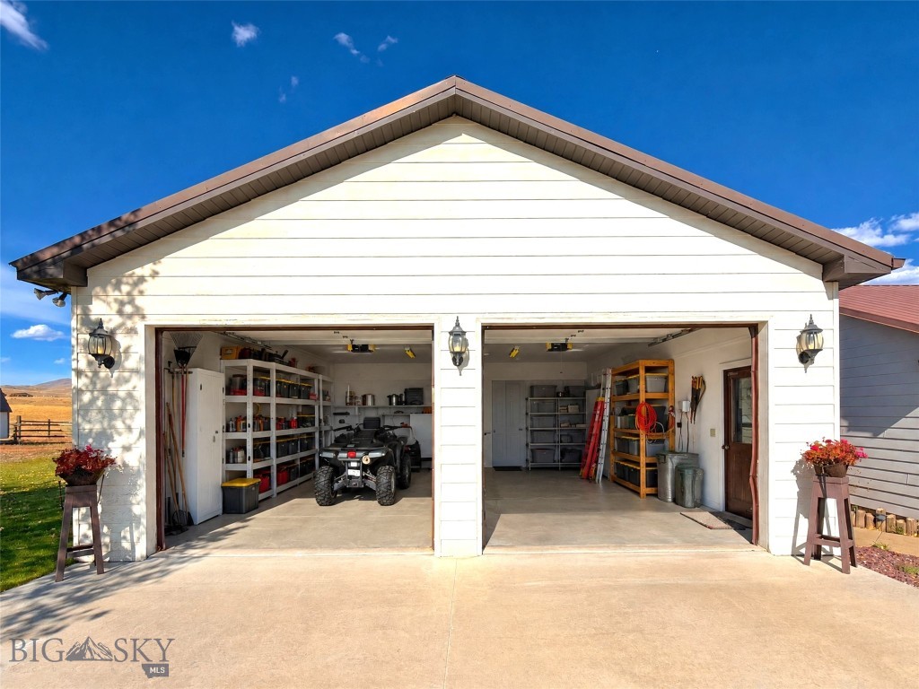 38 Sundust Lane Property Photo 18