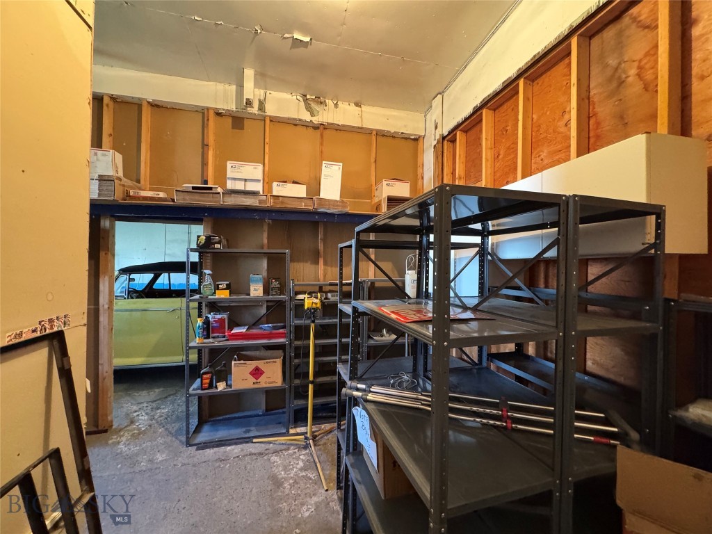 202 Central Avenue N Property Photo 13