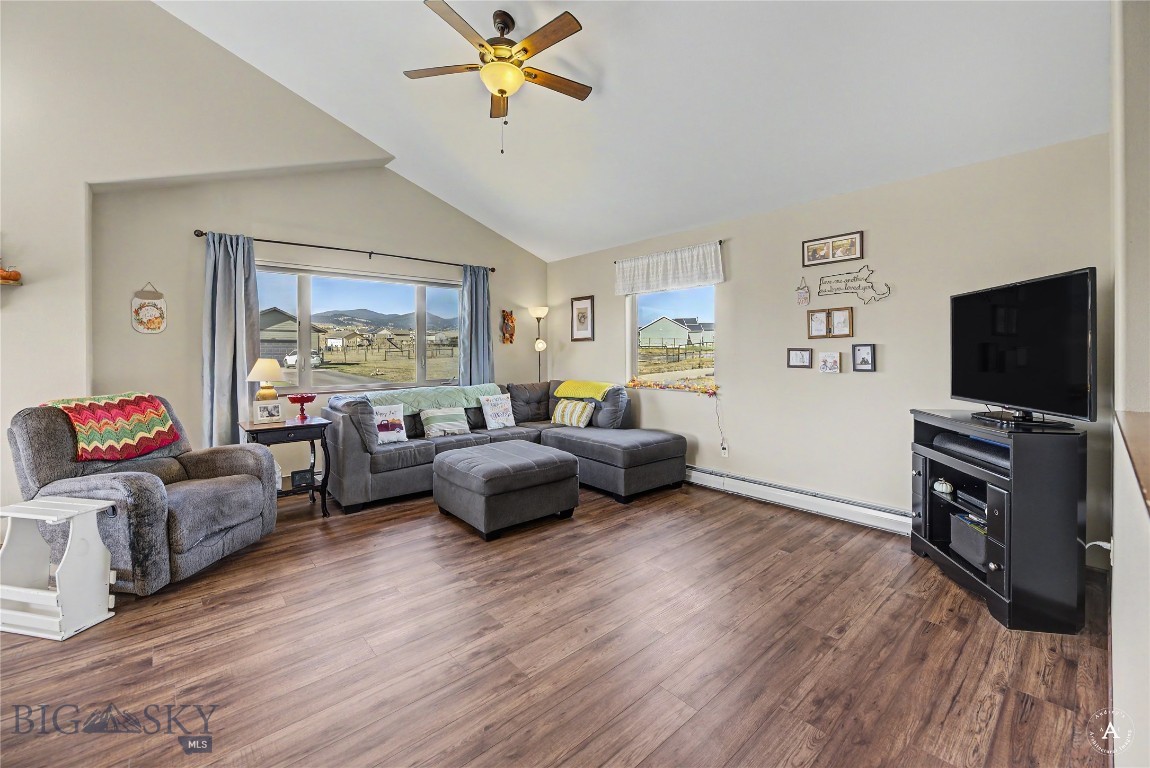 5289 Stallion Ridge Property Photo 8