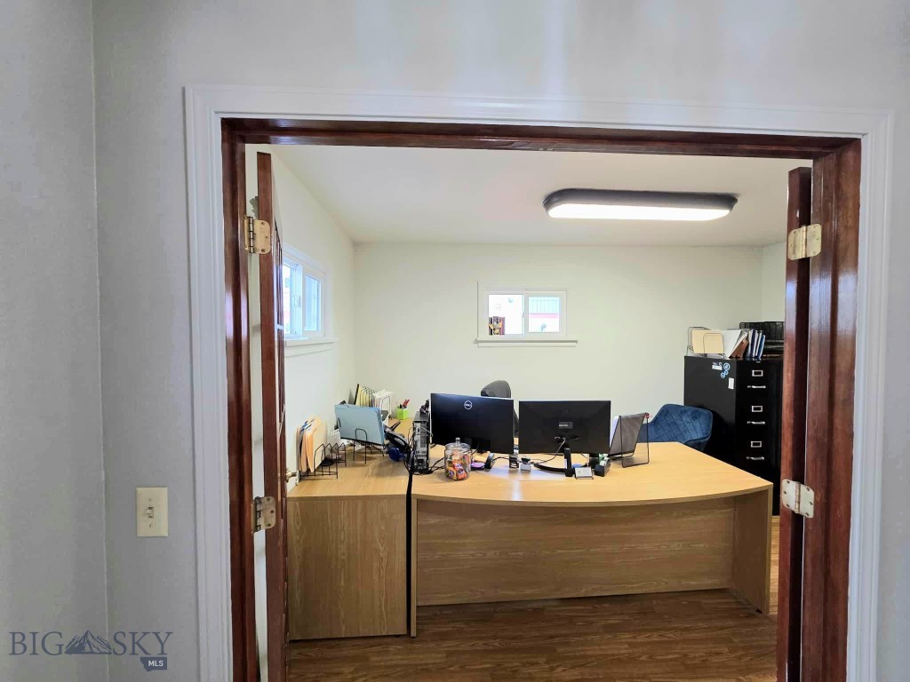 120 E Lyndale Avenue Property Photo 6