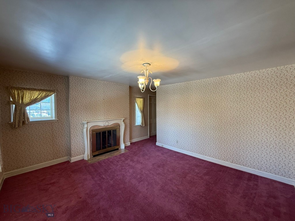 600 W Gold Property Photo 34