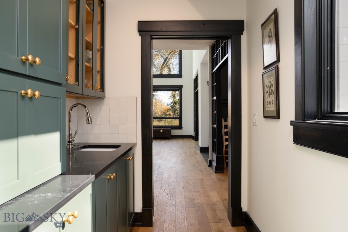 2211 Heeb Road Property Photo 18