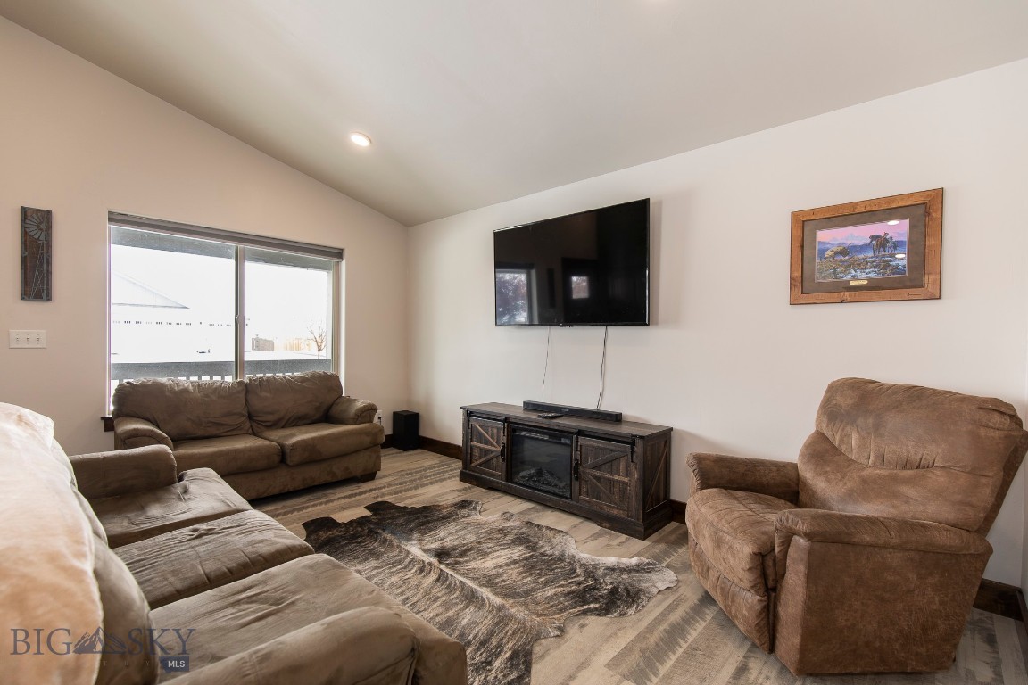 1712 Shelby Avenue Property Photo 11