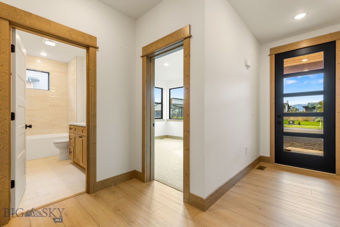 189 Delano Drive Property Photo 4