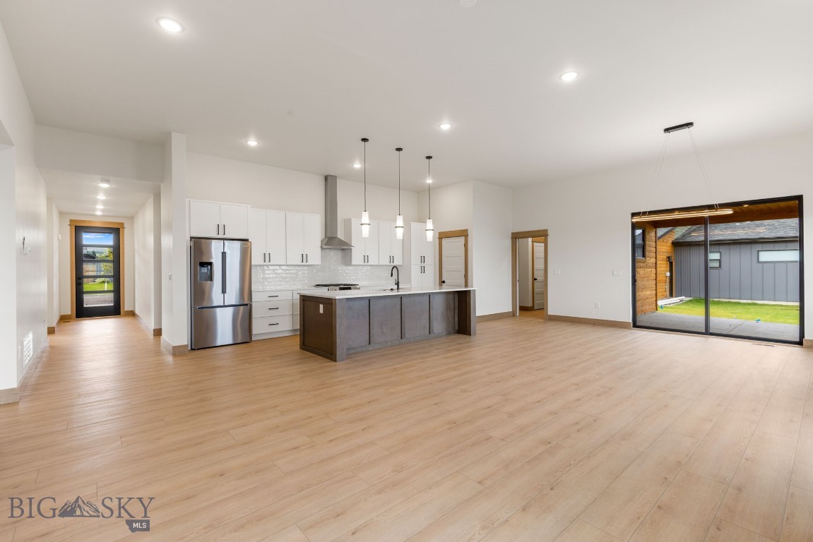 189 Delano Drive Property Photo 16