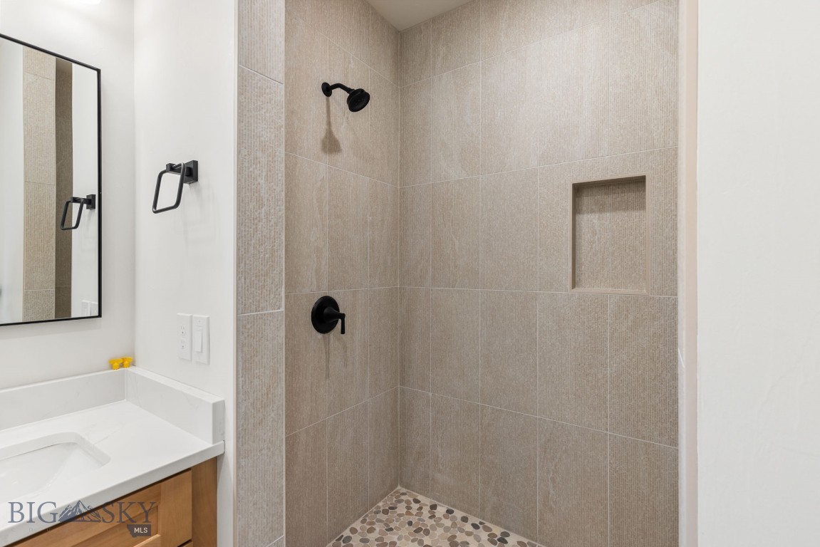 189 Delano Drive Property Photo 28