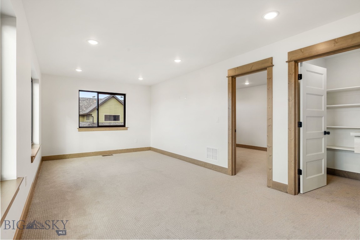 189 Delano Drive Property Photo 36