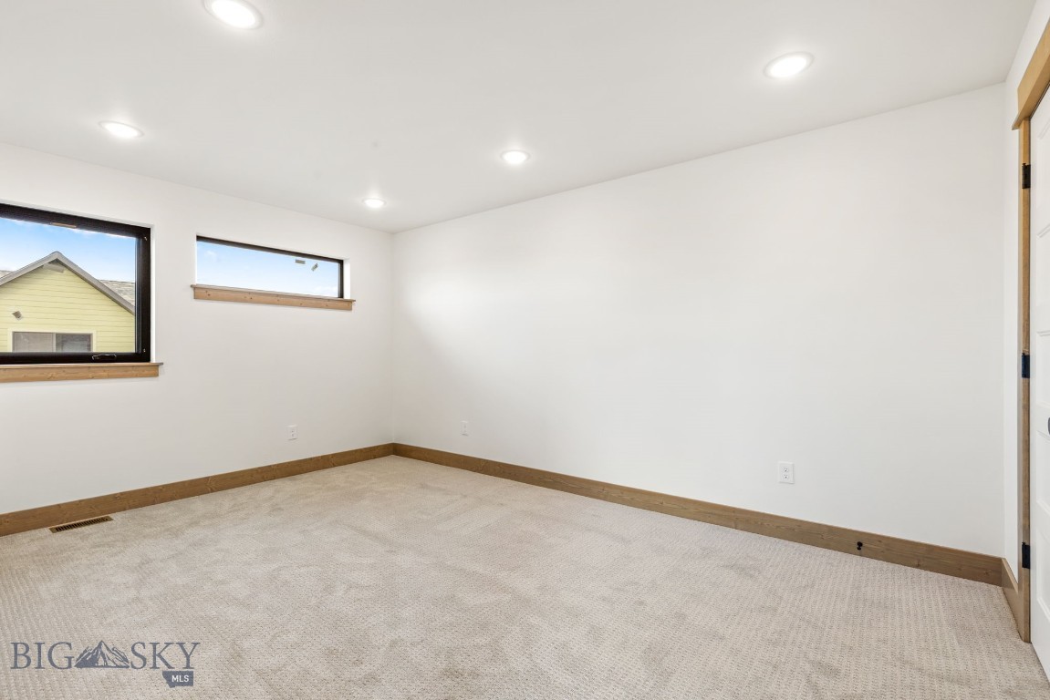 189 Delano Drive Property Photo 38