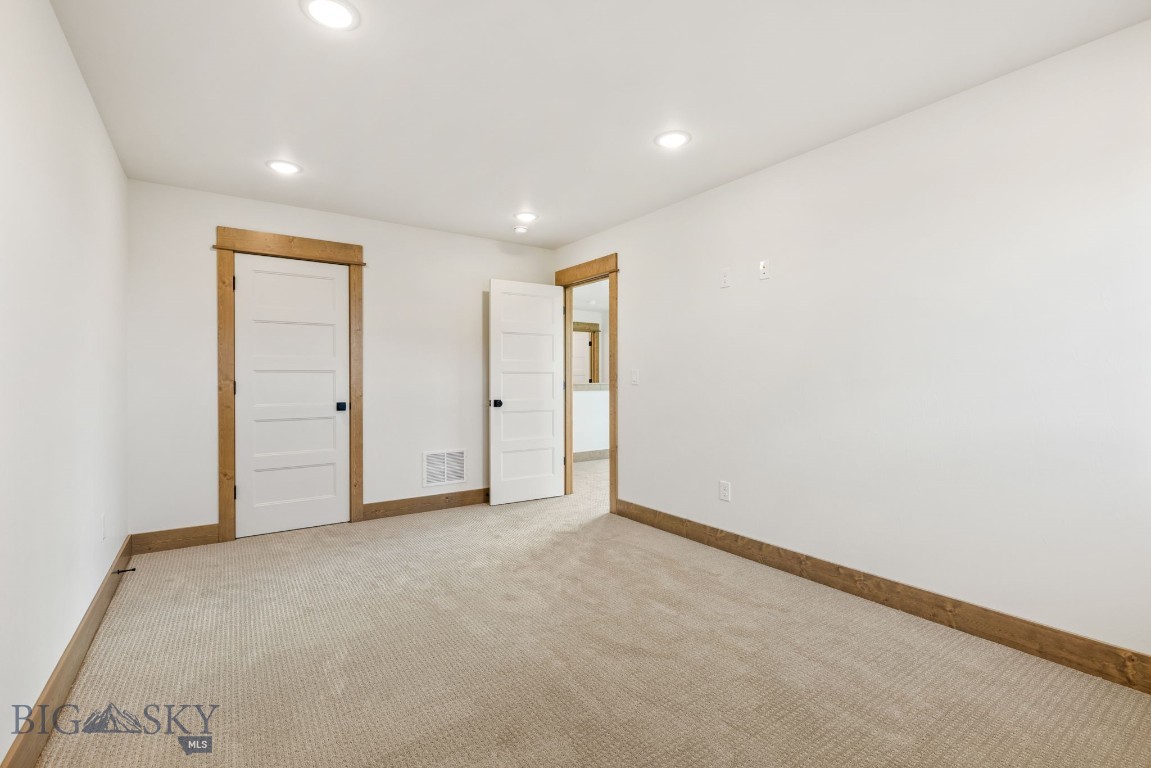189 Delano Drive Property Photo 39