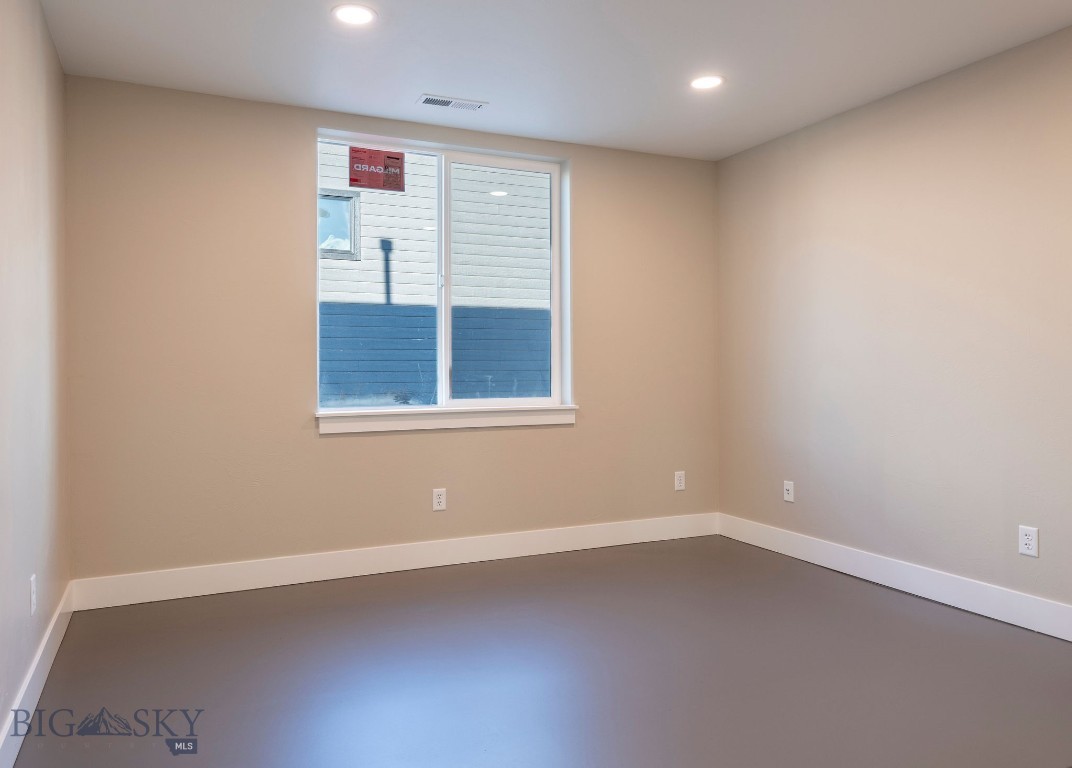 7535 Roughsawn Drive Property Photo 16