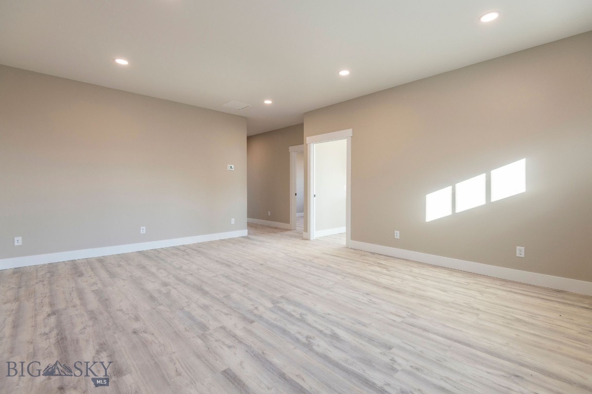 7535 Roughsawn Drive Property Photo 18