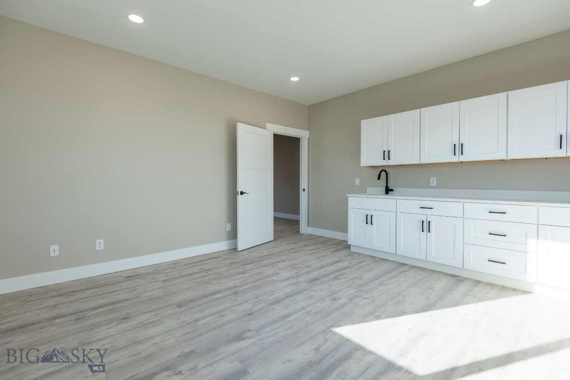 7535 Roughsawn Drive Property Photo 20