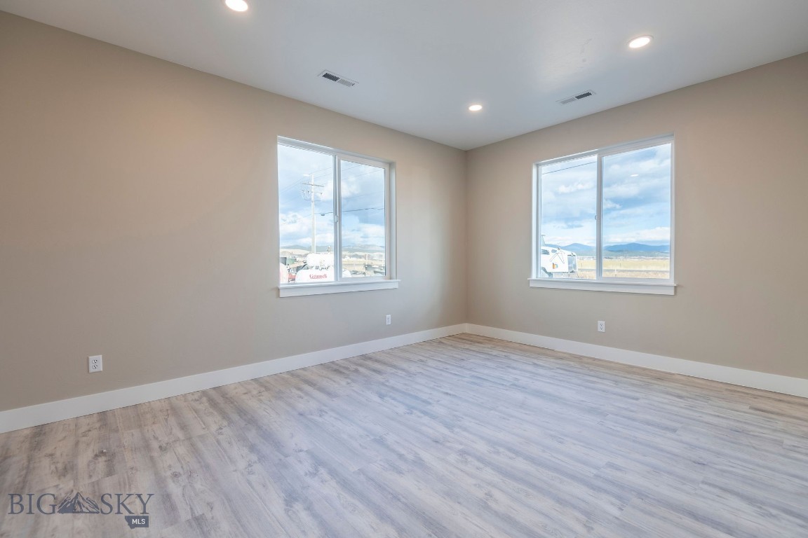 7535 Roughsawn Drive Property Photo 23