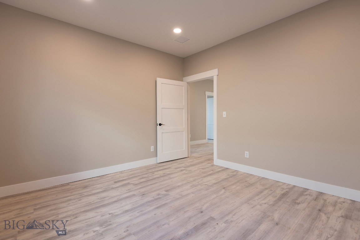 7535 Roughsawn Drive Property Photo 25