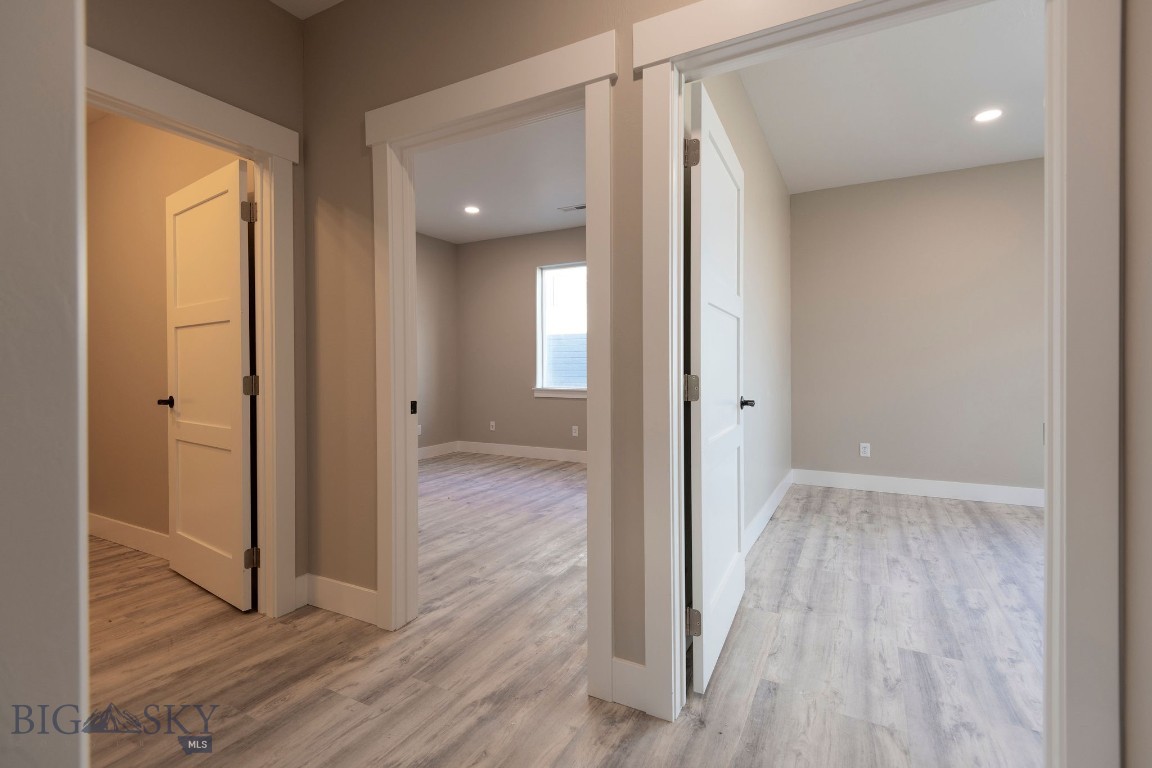 7535 Roughsawn Drive Property Photo 27