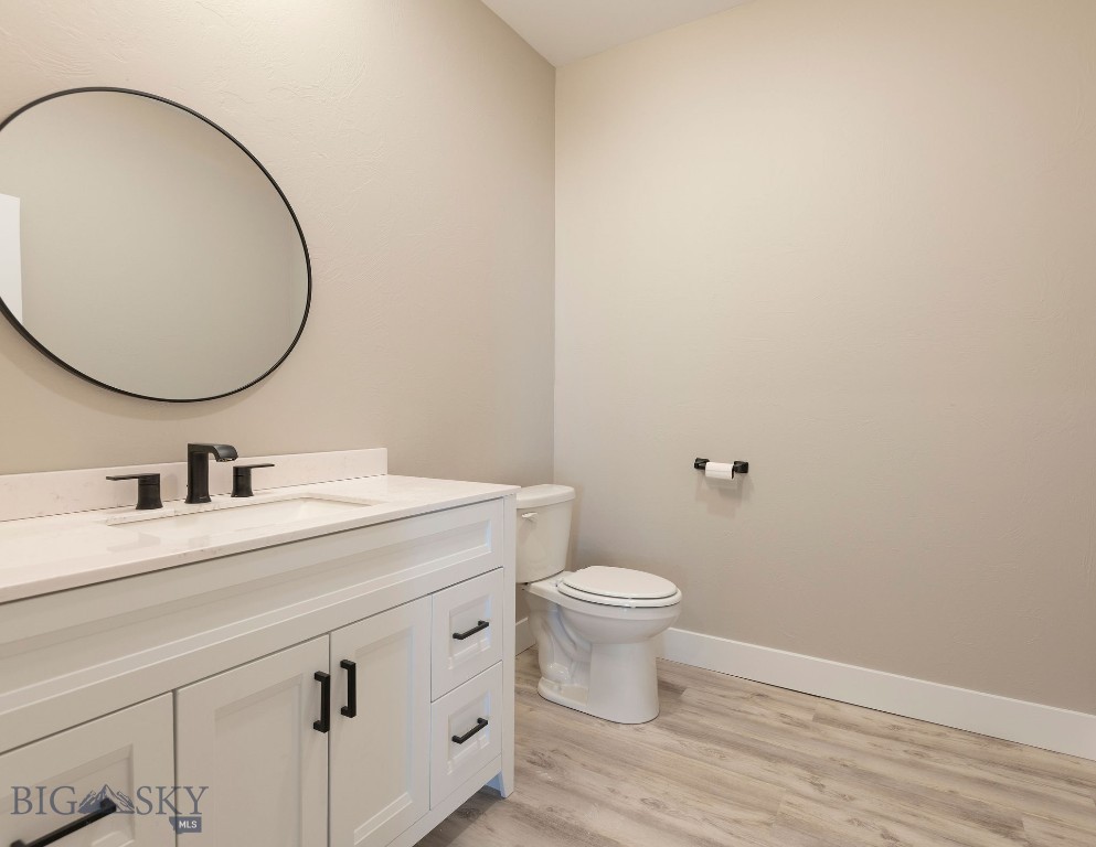 7535 Roughsawn Drive Property Photo 28
