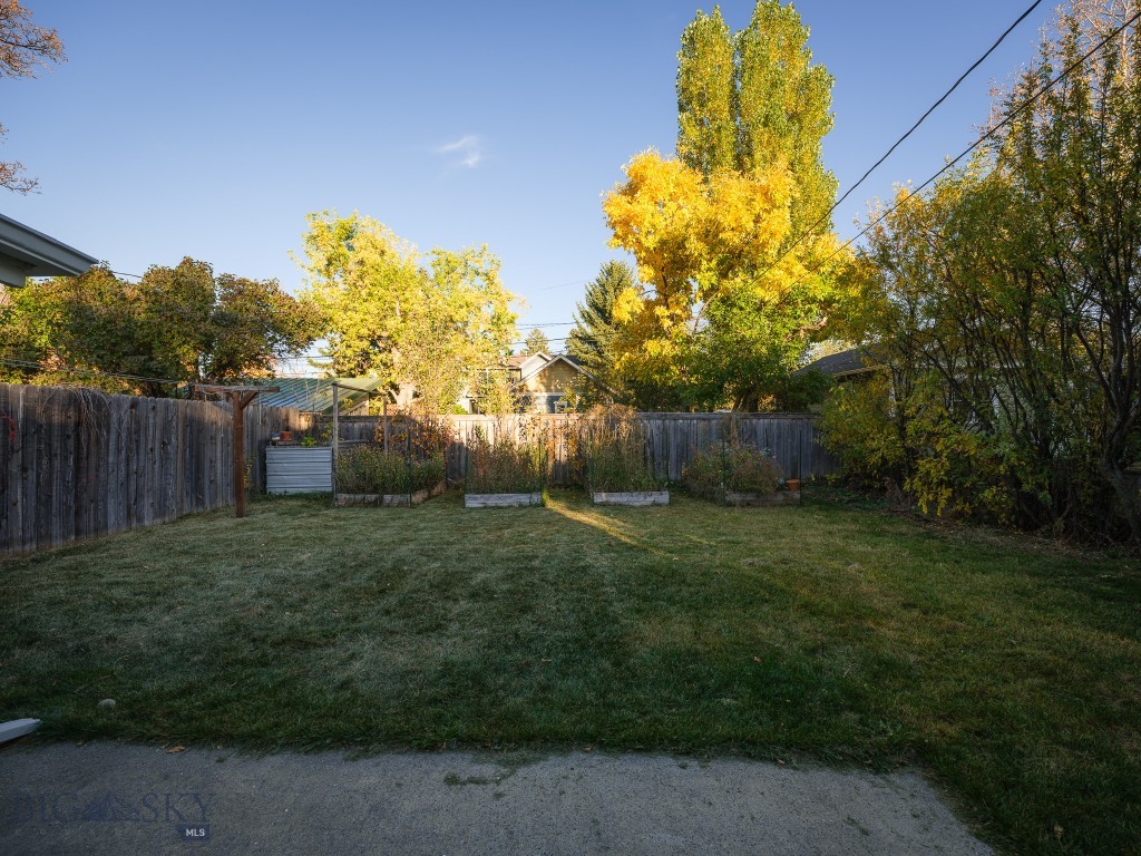 212 S 10th Avenue Property Photo 22