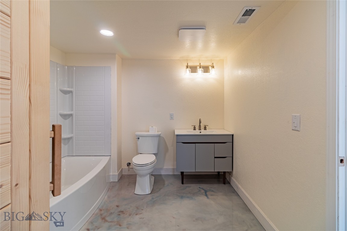 4118 Western Boulevard Property Photo 26