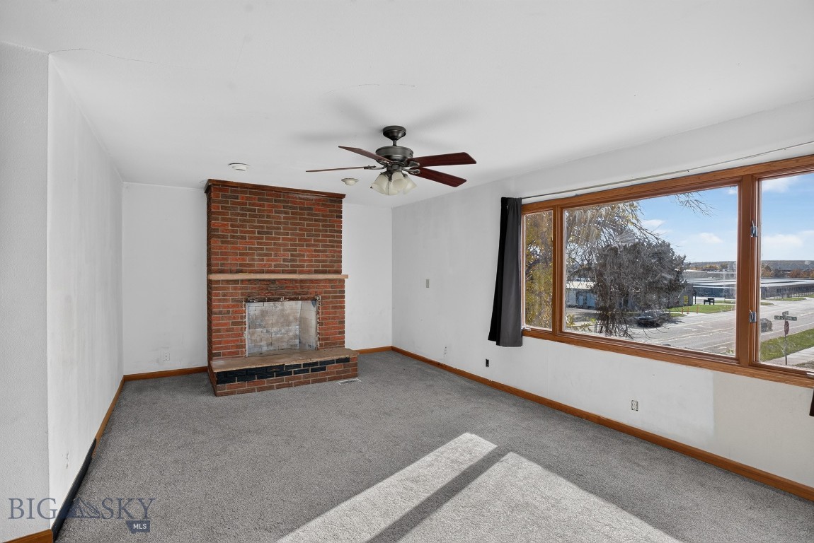 2001 Canyon Drive Property Photo 9
