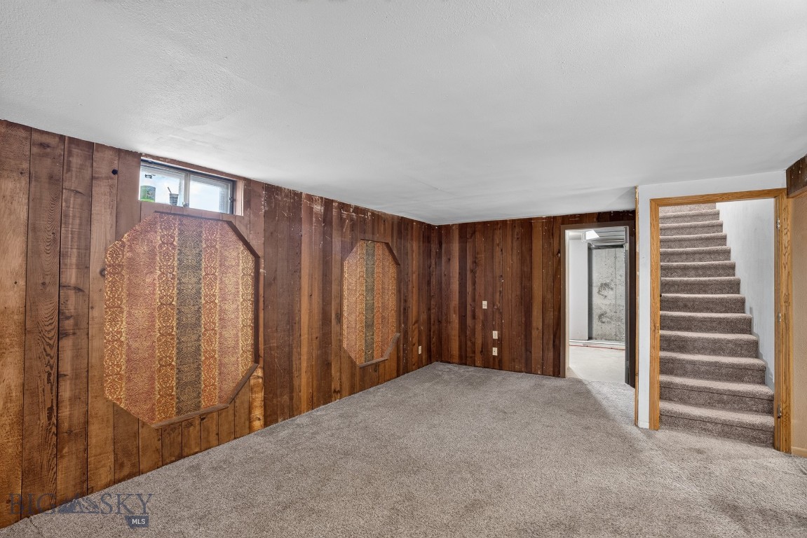 2001 Canyon Drive Property Photo 12