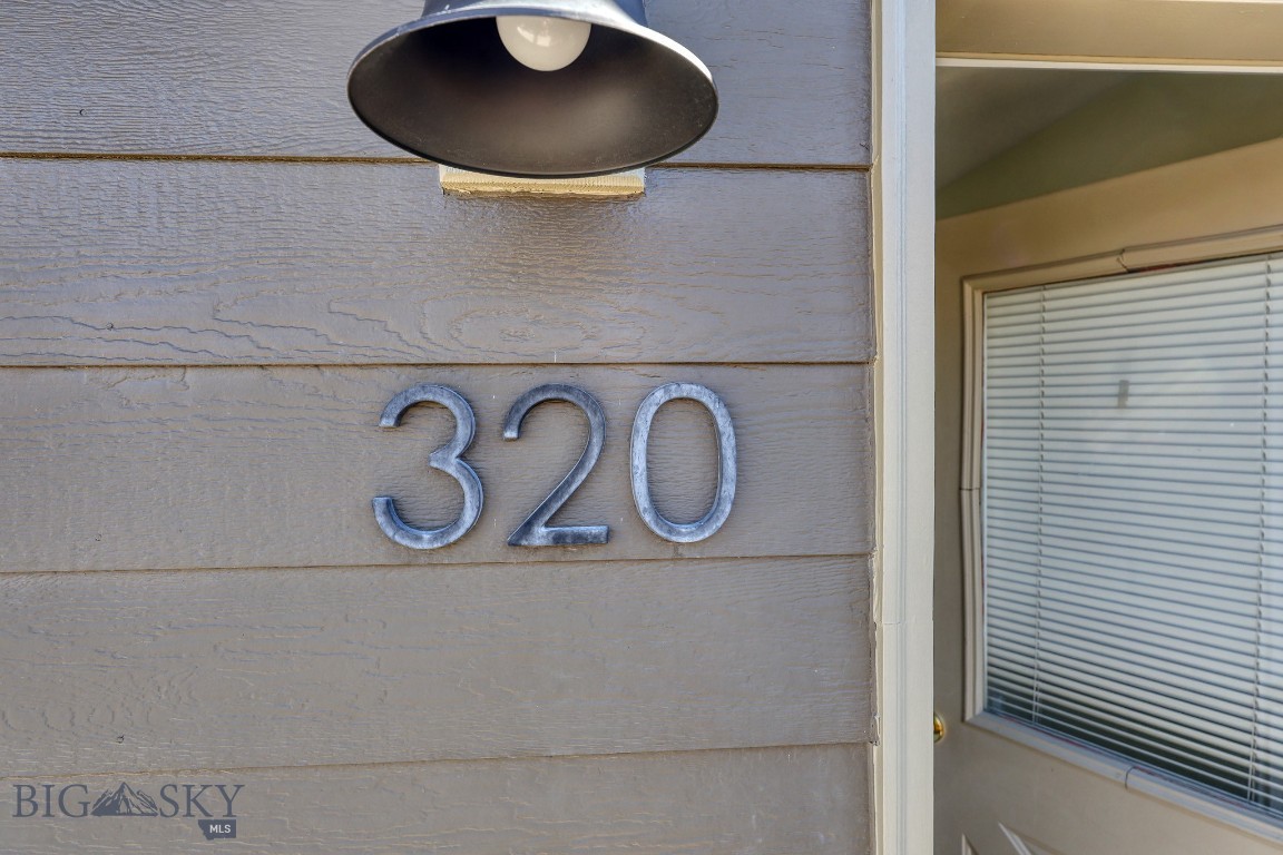 320 Candlelight Meadow Drive Property Photo 4